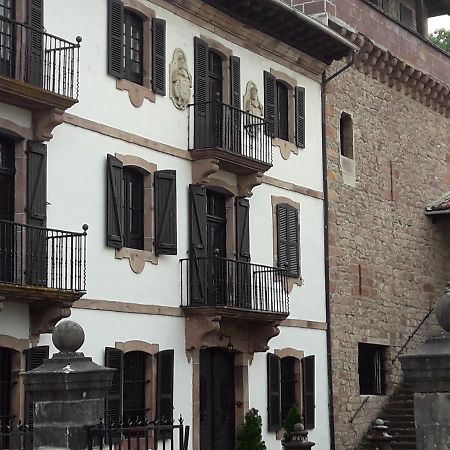 Hostal Palacio Jaureguia Irurita ภายนอก รูปภาพ