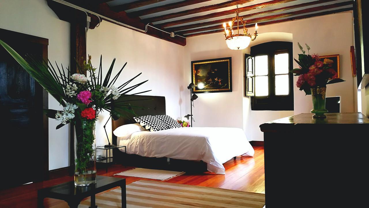 Hostal Palacio Jaureguia Irurita ภายนอก รูปภาพ